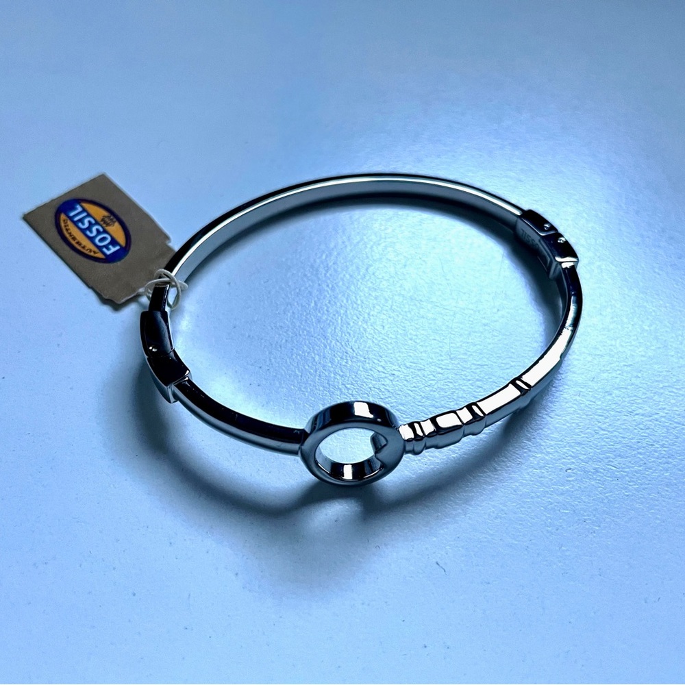 Fossil Silver Tone Bent Key Bangle Bracelet